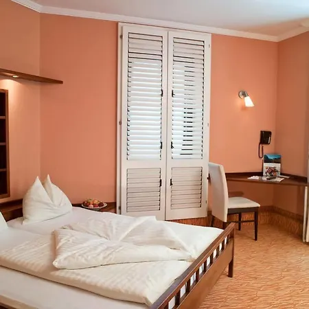 克罗恩酒店 蒙德湖